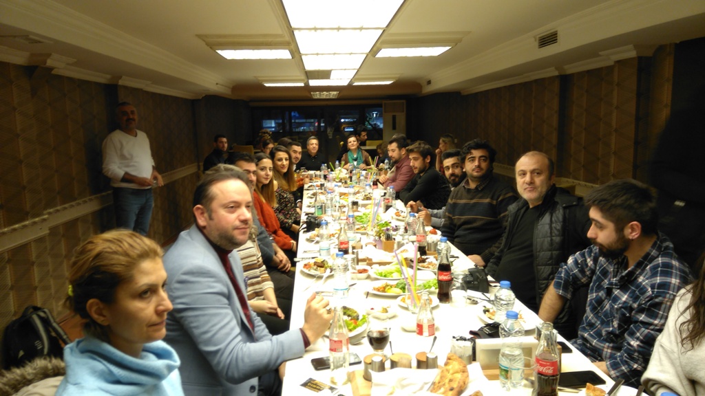 CHP, çalışan gazetecileri ağırladı