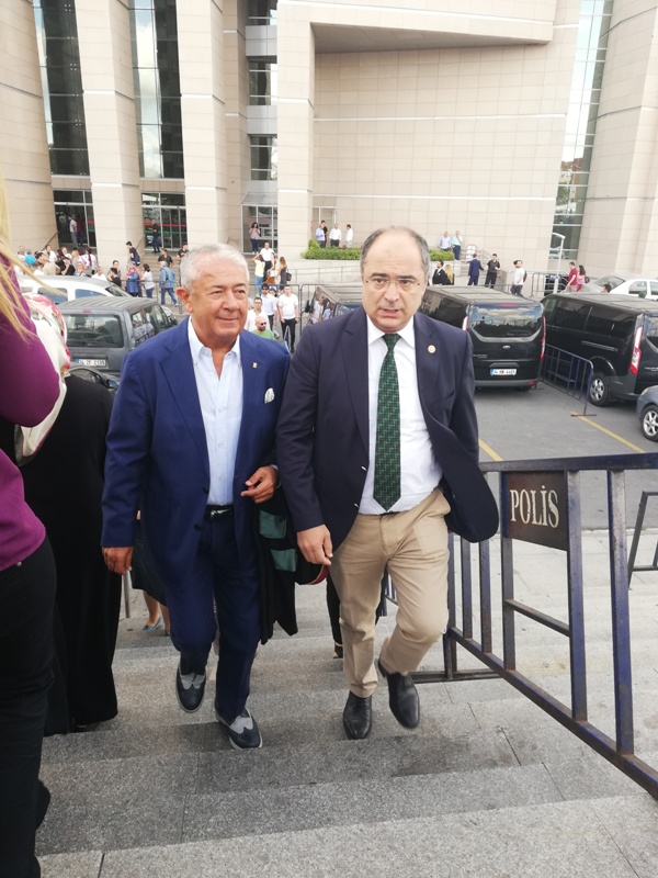 Sarıbay’dan Kaftancıoğlu’na avukat desteği