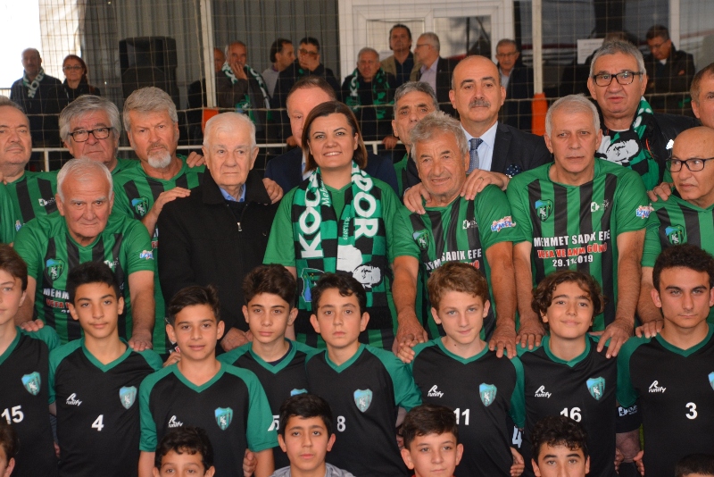 Efsane futbolculardan Efe programına teşekkür
