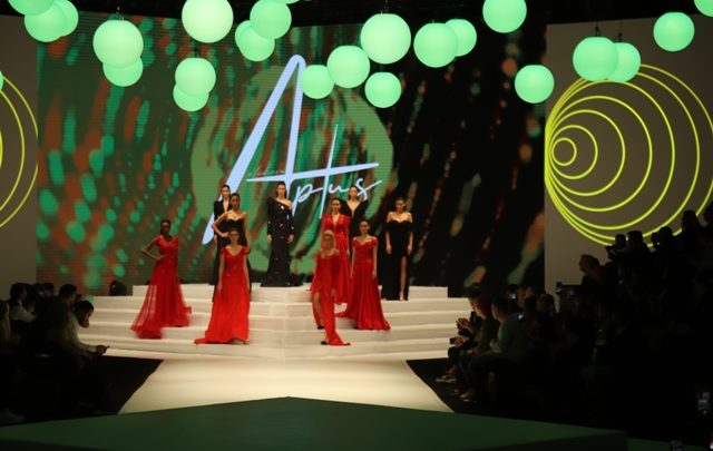 Top modeller CNR Fashionist’te modayı zirveye taşıdı