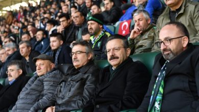 Vali Aksoy maçları kaçırmıyor