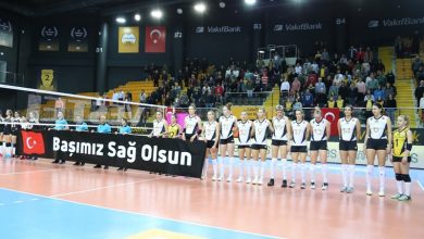 Vakıfbank kızlarından anlamlı pankart