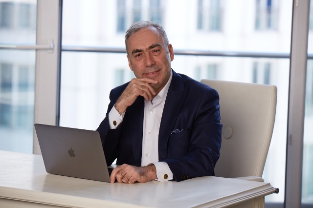 Uzak doğu ülkelerinin gözdesi Eyüp Sabri Tuncer