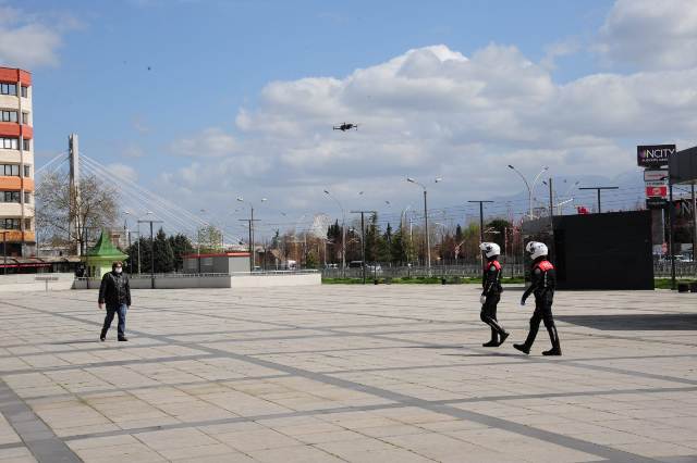 Kocaeli polisinden drone ile takip