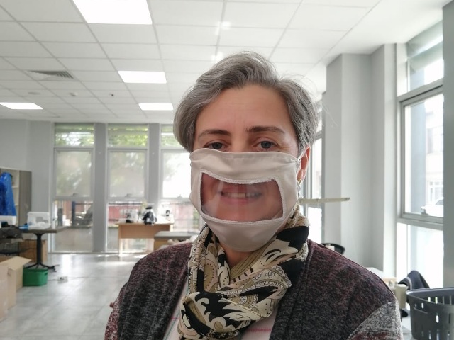 İzmit Belediyesi'nden işitme engellilere özel maske