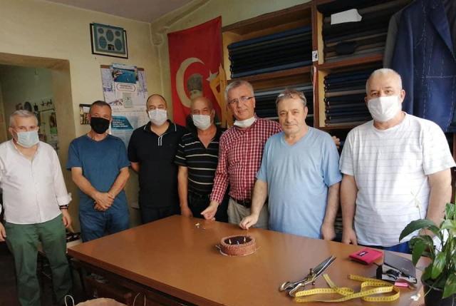 Feyzi Koruk’a sürpriz doğum günü kutlaması