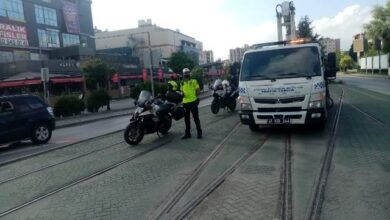 Büyükşehir Zabıtası, YKS öncesi öğrencilerin yardımına koştu