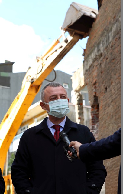 İlk kepçe Başkan Büyükakın’dan 