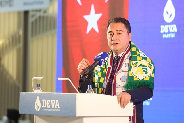“Korona”virüs salgınında gerçekleri gizlemeyi bırakın”