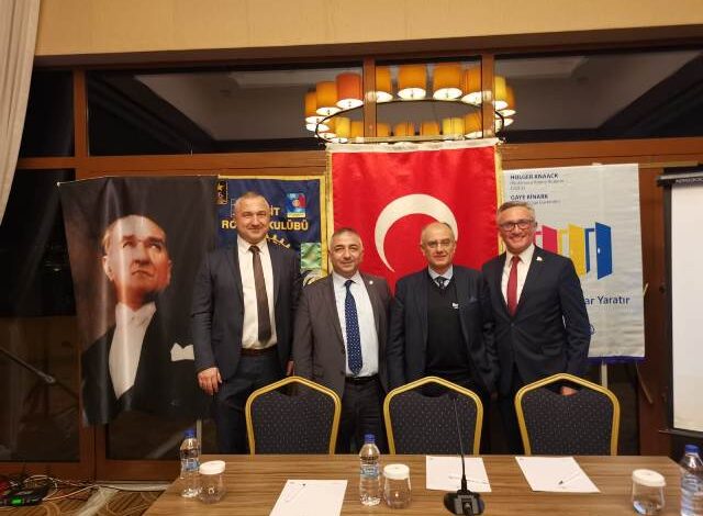 İzmit Rotary’de Çiftçi dönemi