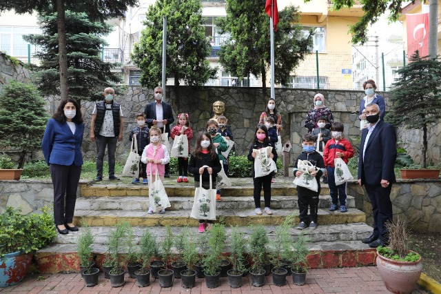 İzmit Belediyesi miniklere çevre bilinci aşılıyor (7)