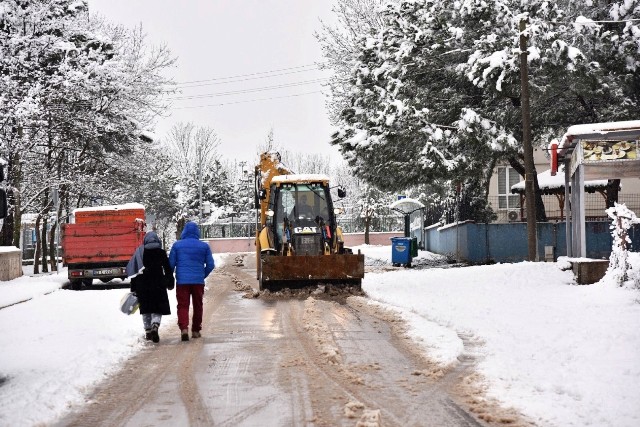 Kartepe’de yollar hiç kapanmadı