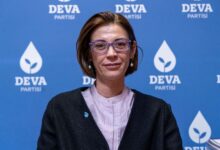 “Tiyatro sahnelerine bahar gelecek”