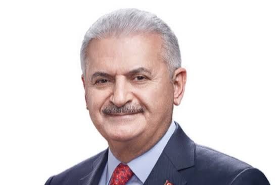 Binali Yıldırım geliyor