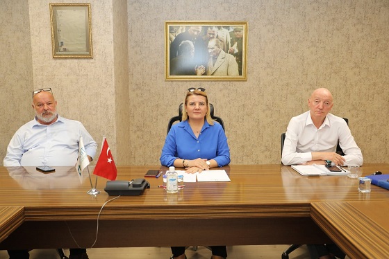 İzmit Belediyesi EYT için meclisi olağanüstü toplama kararı aldı 