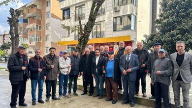 CHP İzmit, emekli öğretmenlerle