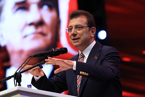 Kurultayda konuştu