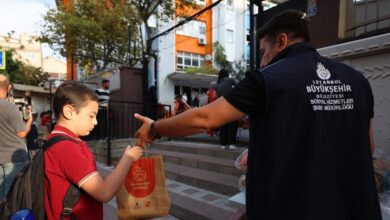 İBB, öğrencinin yanında