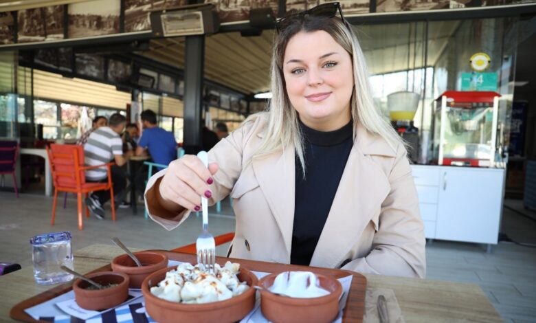 Mantı, Gülümse Kafe'de