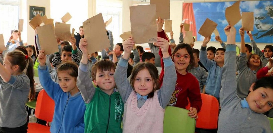 Kâğıdın serüveni köy okullarında